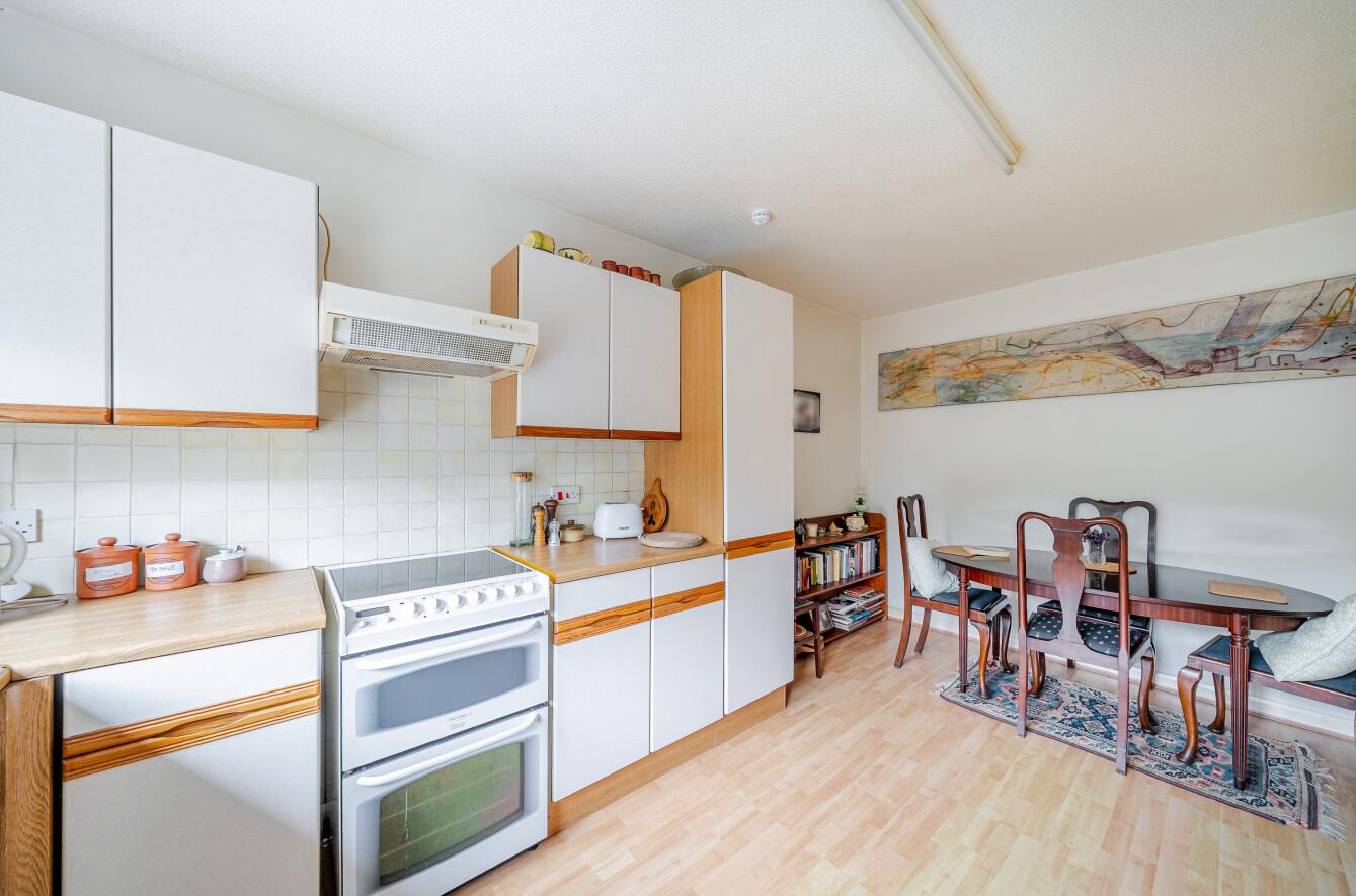 Long Oaks Court, Sketty, Swansea, SA2 0QH